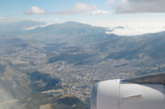 Einflug in Quito